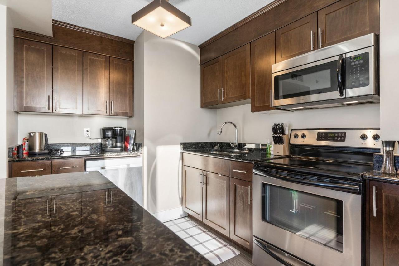 Superb 2 Bedroom Downtown With River View Saskatoon Exterior photo