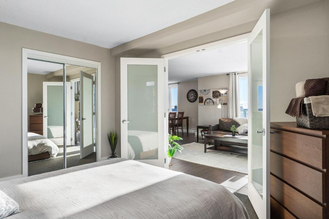 Superb 2 Bedroom Downtown With River View Saskatoon Exterior photo